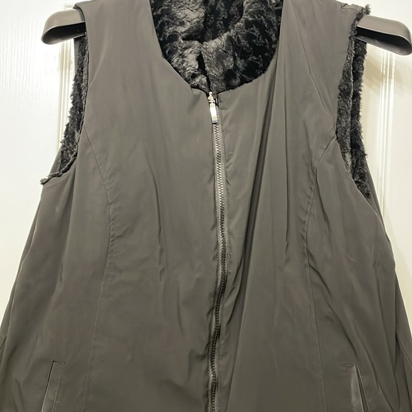 Reversal vest - Picture 3 of 5